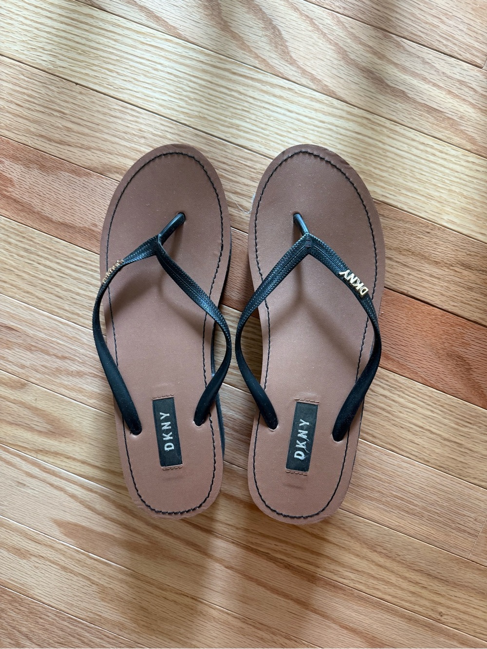 DKNY Brown Footbed Black Strap Women's Flip Flop Sandals Platform